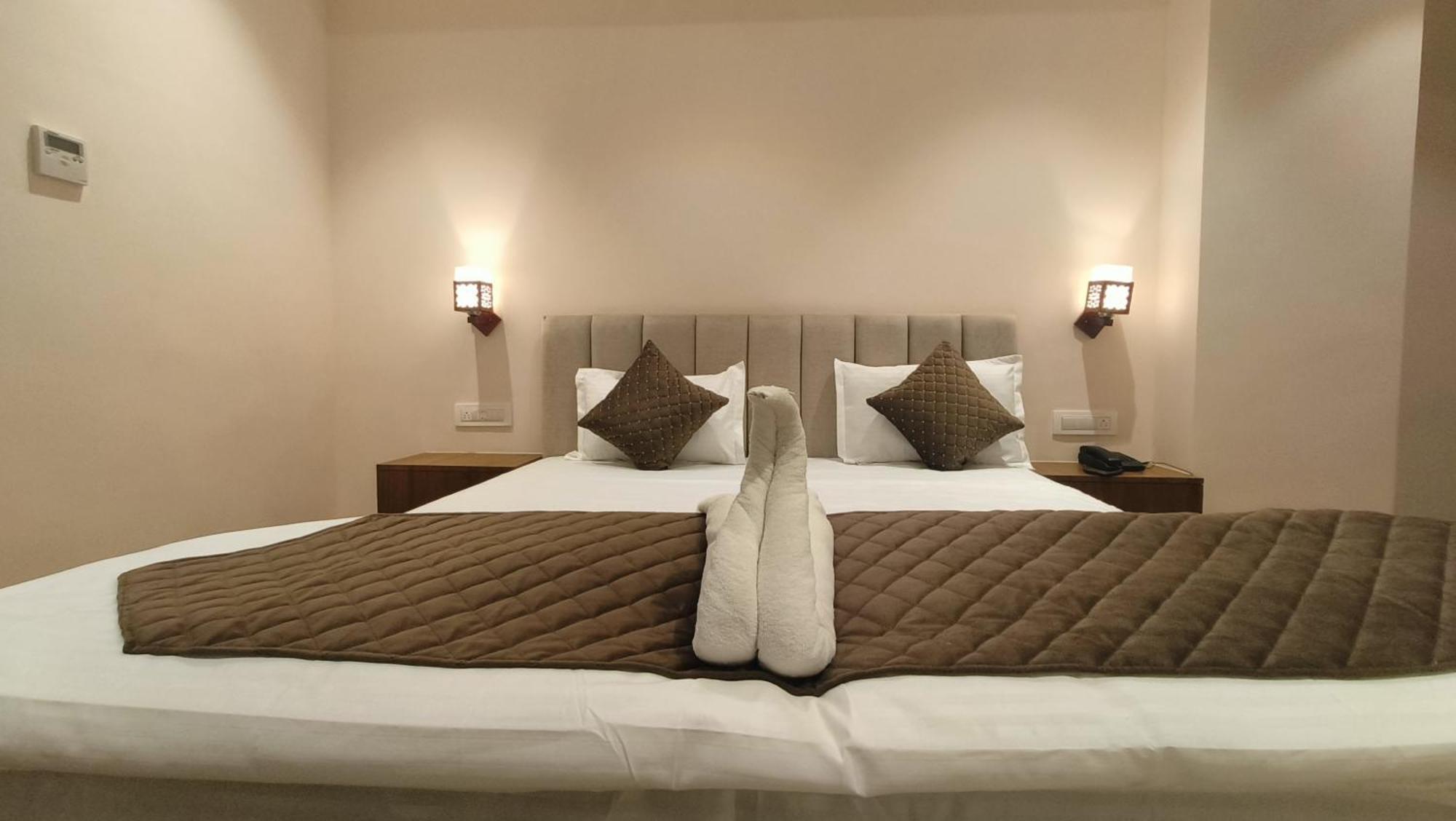 Hotel Blue Sapphire Kota  Kültér fotó