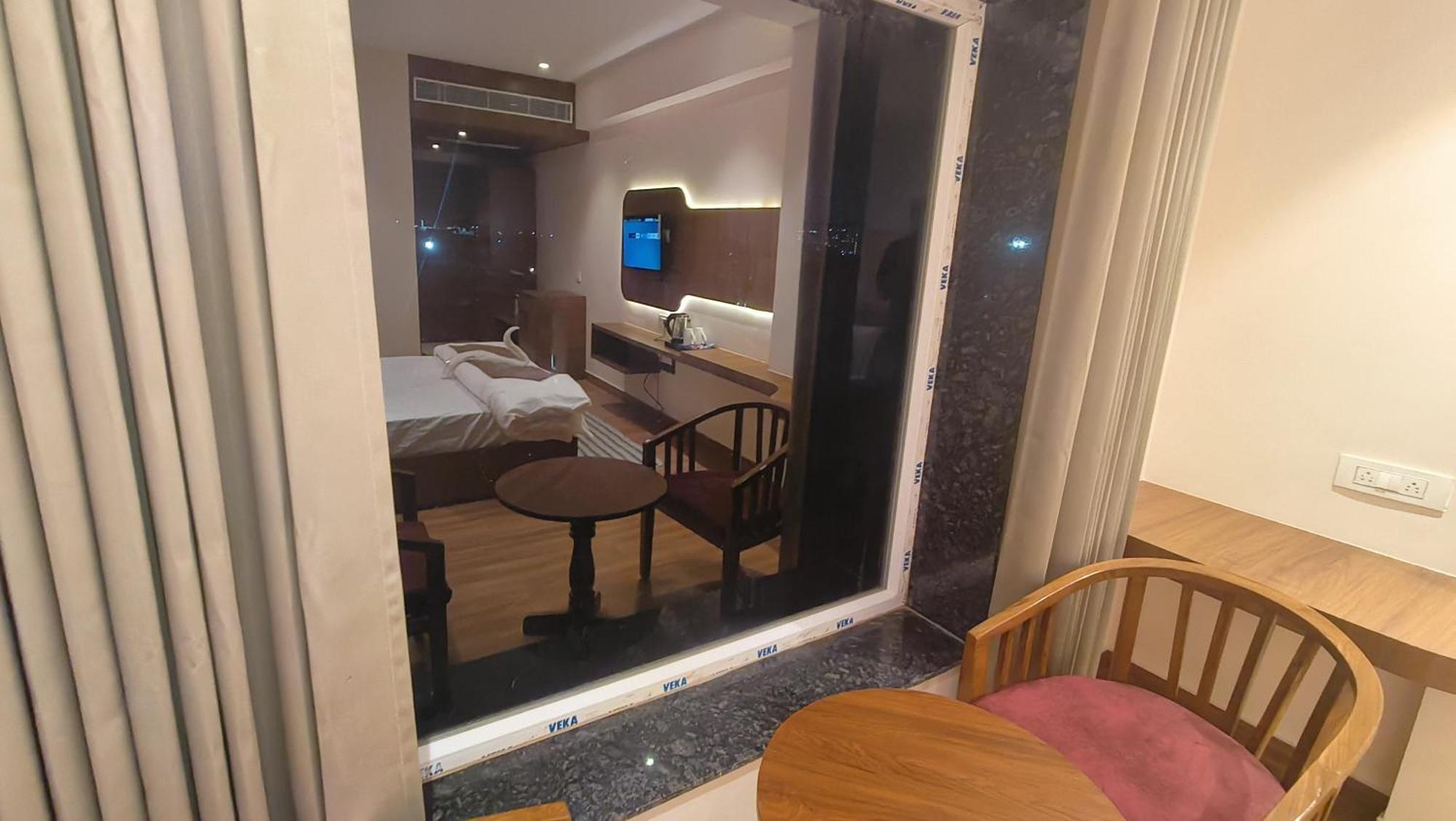 Hotel Blue Sapphire Kota  Kültér fotó